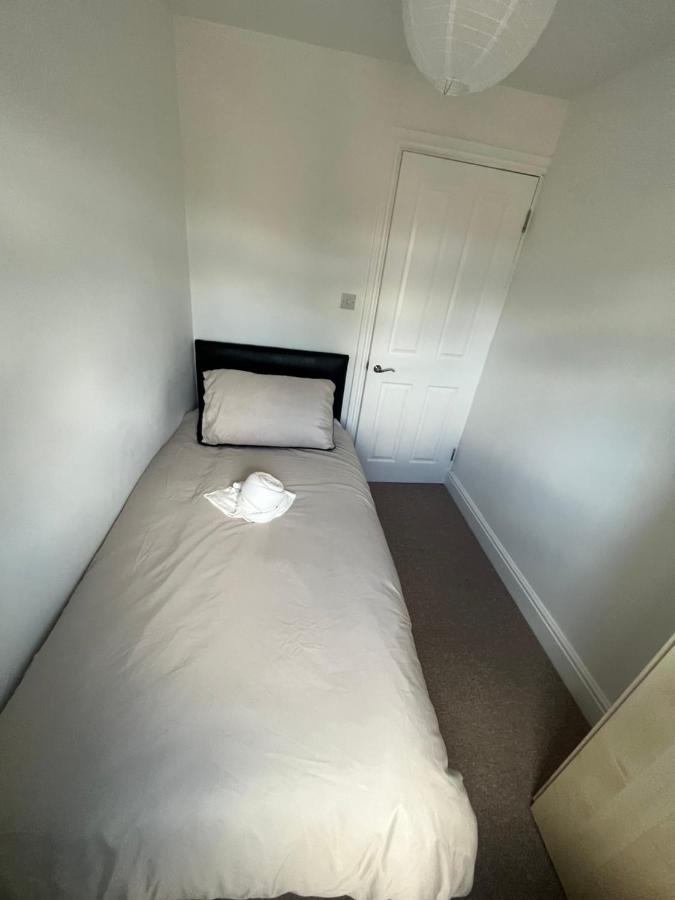City Reach Retreat Spacious 4Bed House Startford Maryland Great Transport Links 伦敦 外观 照片