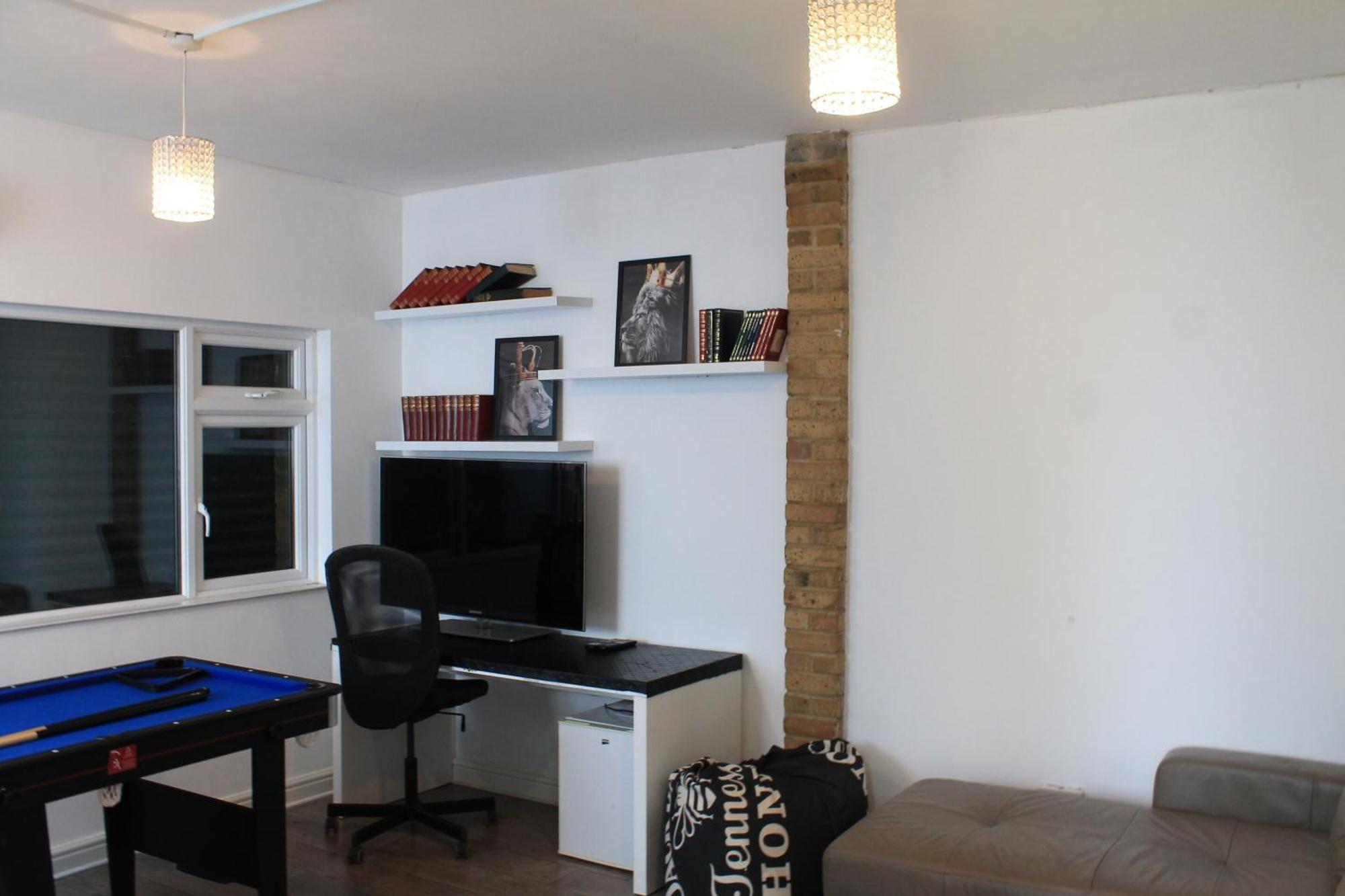 City Reach Retreat Spacious 4Bed House Startford Maryland Great Transport Links 伦敦 外观 照片