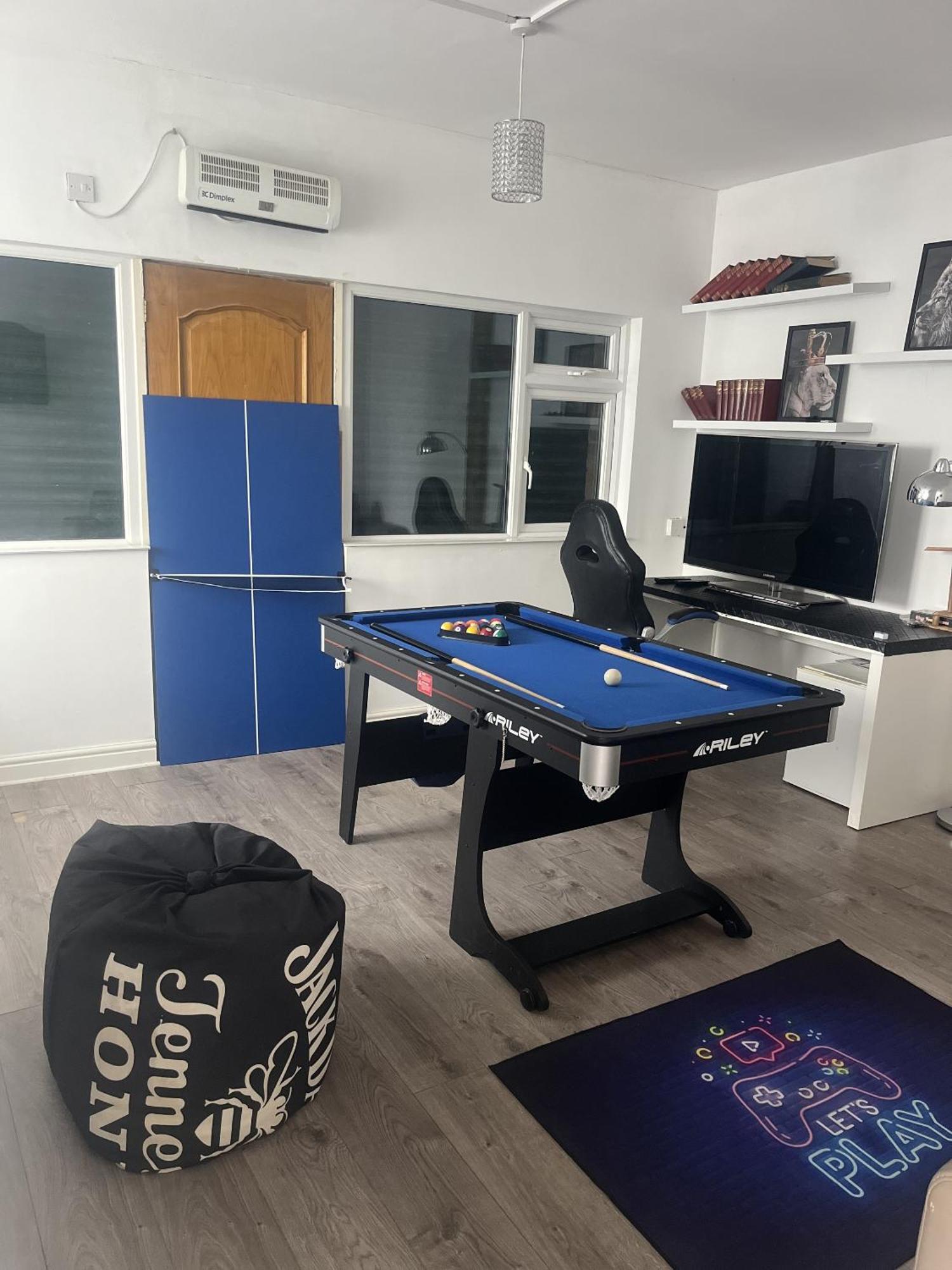 City Reach Retreat Spacious 4Bed House Startford Maryland Great Transport Links 伦敦 客房 照片